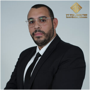 סארי עם לוגו